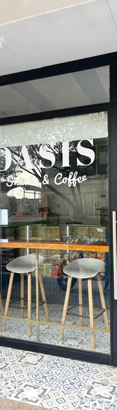 Diseño y construcción cafeteria comercial