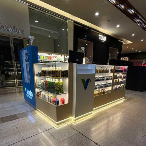 Diseño y produccion de isla comercial para suplementos y vitaminas cc santa ana 2