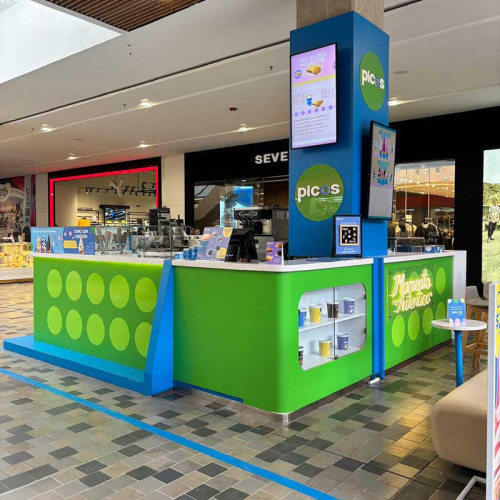Producción, suministro e instalación de isla de helados Picos Americas