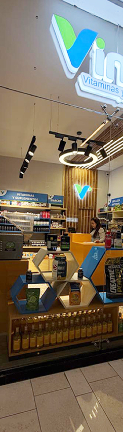 Local de diseño moderno y modular creado por Lado Beta para suplementos y vitaminas en CC SALITRE PLAZA
