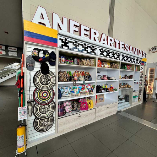 Diseño y producción Módulo aeropuerto Bogotá zona internacional